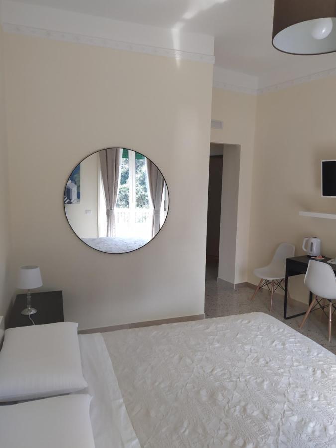 Casa Umberto Bed & Breakfast Салерно Екстериор снимка